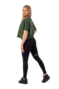 Dámské tričko Nebbia  Organic Cotton Loose Fit “The Minimalist” Crop Top 417 dark green