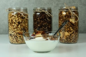 [VIDEO] RECEPT: DOMÁCÍ GRANOLA